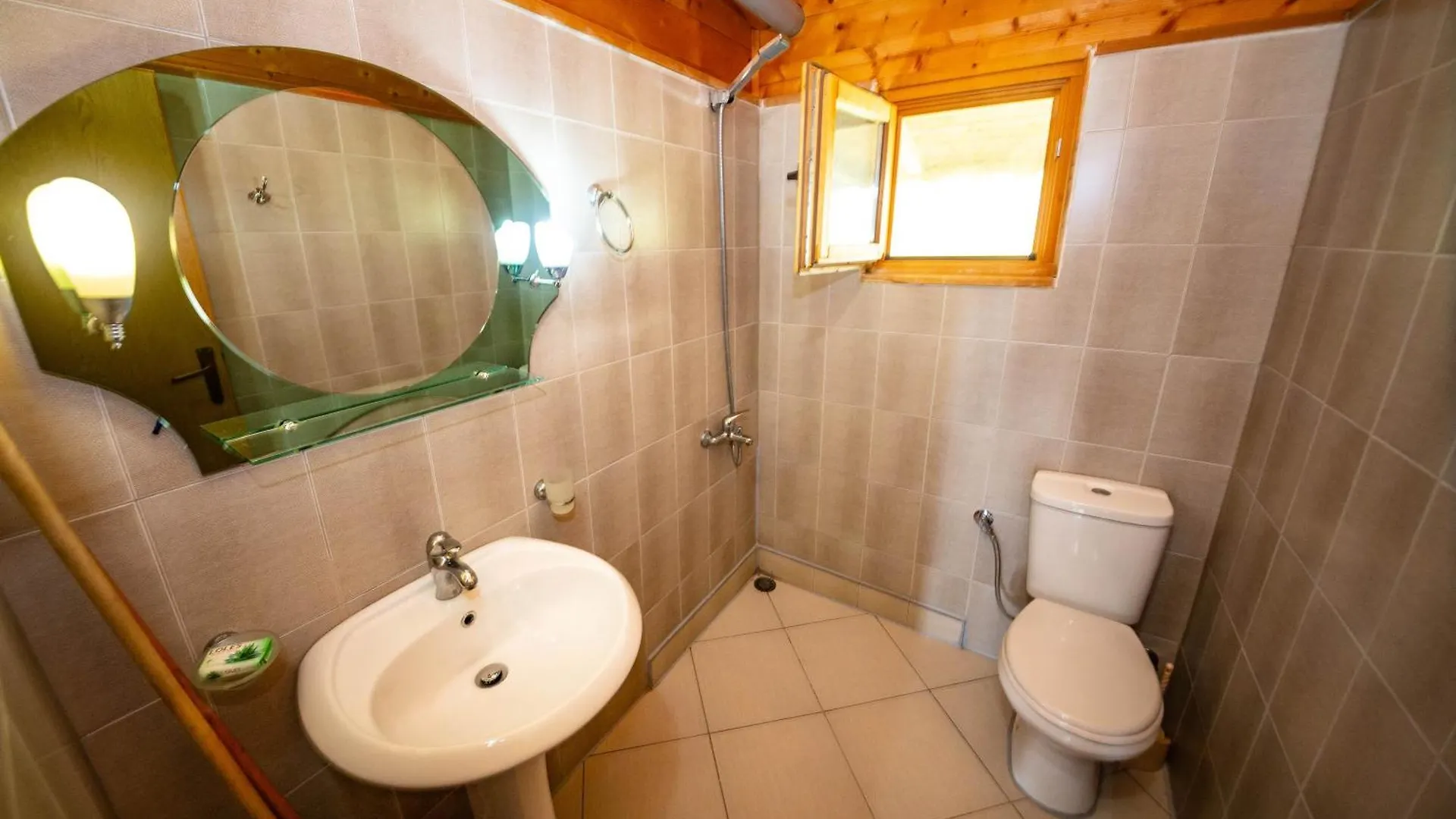 Guest House Luiza Borsh